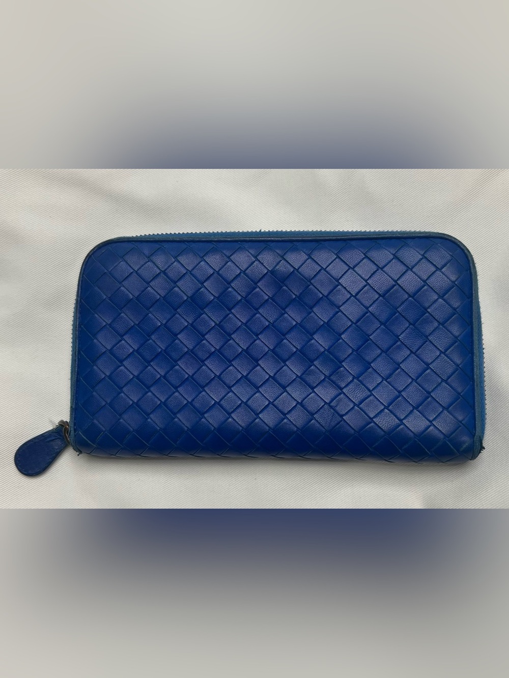Authentic Bottega Veneta Intrecciato Blue Nappa Leather Zip Continental Wallet